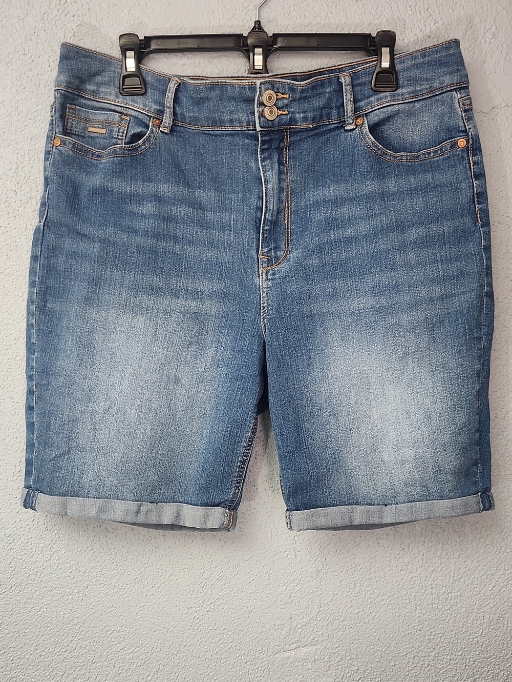 Nine West Mid-Blue Denim Rolled-Cuff Shorts